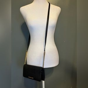 Michael Kors Jet Set Travel Medium Multifunctional Phone Crossbody Bag NEW